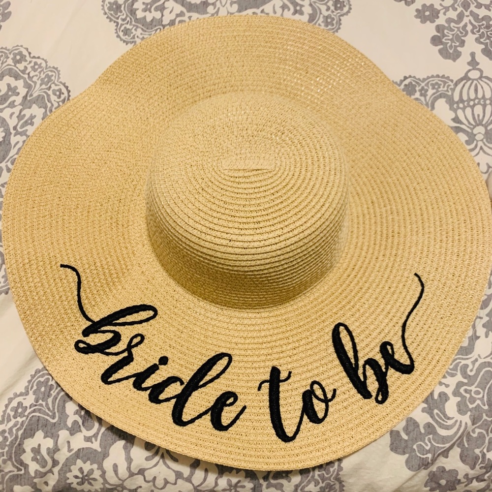Bride to be {bundle} - Picture 3 of 6